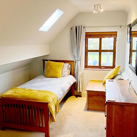 The Pigsty - 3 Bedroom Barn Conversion Coventry Exterior foto